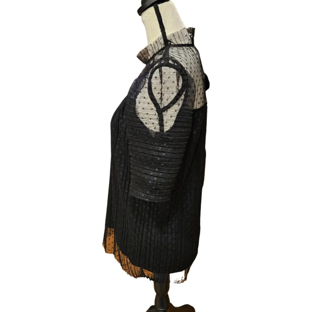 NWT - Ginger G Black Lace Top - Picture 3 of 7